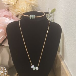 Elegant Gold and Green Jewelry Set